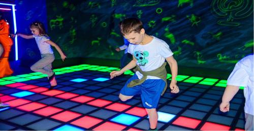СпецЦена! Бампербол, VR, лазерный тир, PS5 от 6,60р/час в "Neon Park"