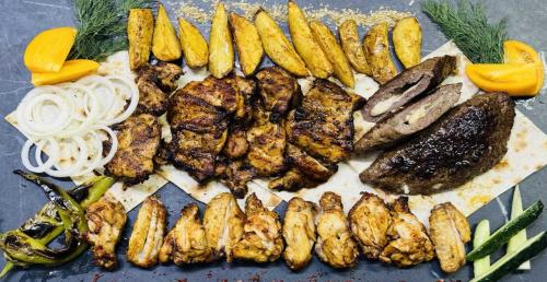 🔥"Анатолий доплатит!" Прямо с мангала! Огромный мясной сет за 39р/2кг от "BBQ Burger"