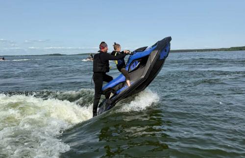 Катание на гидроцикле, SUP-серфе от 10р на Минском море