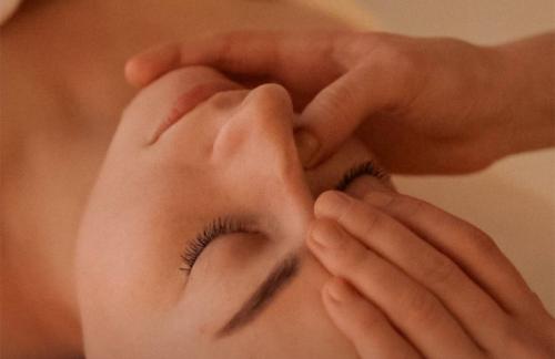 Массаж лица от 59р в "All inclusive spa"