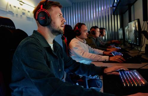 Посещение компьютерного клуба от 1,50р/час, аренда PlayStation 5 от 10р/час в "Платформа" 
