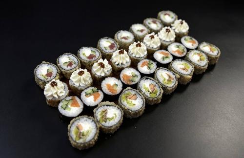 Роллы, суши-бургеры, суши-доги от 16р, суши-сеты от 33р от "Vilkin Sushi"
