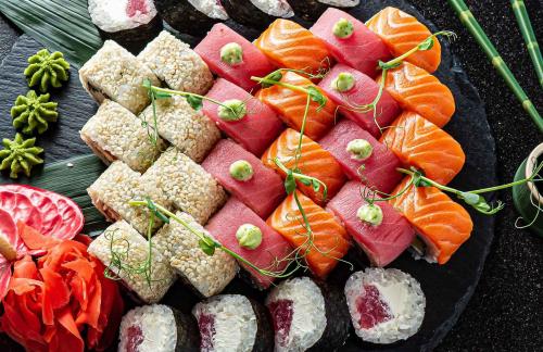 🔥Фэст! Суши 40шт за 33р в ArtSushi. Новинка! Пуш-роллы в тубусе от 20р