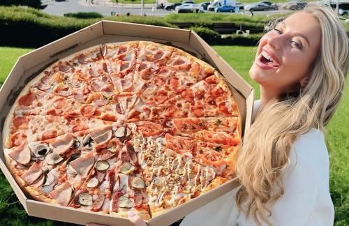 ❤️ФЭСТ! Огрооомная пицца 60см 2кг от 40р от "Express pizza"