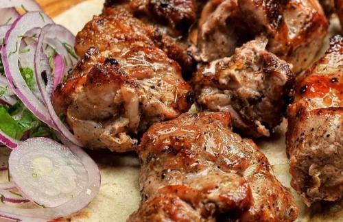 Хачапури, шашлык от 12р. Все меню со скидкой 20% в "ХинкалИ"