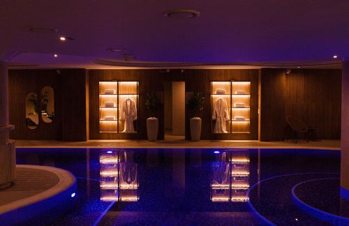 Премиальный спа-отдых с банями, сауной и бассейном от 99р в "Wellness Spa Plus"