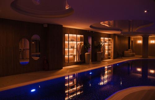 Премиальный спа-отдых с банями, сауной и бассейном от 99р в "Wellness Spa Plus"