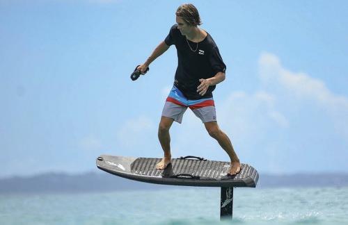 Полет над водой на электрогидрофойле со скидкой 15% от "Aqua Hub"