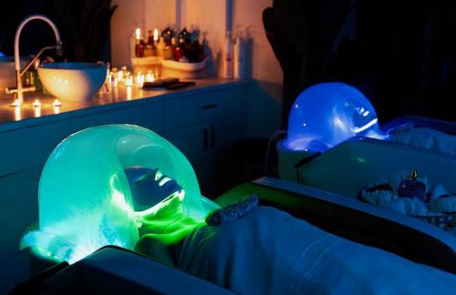 Head SPA: массаж с Балийским водопадом со скидкой до 26% в "Violetti"